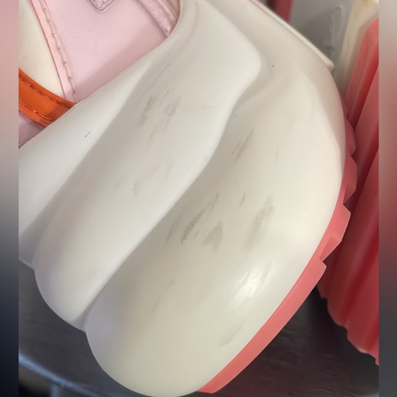 Louis Vuitton Archlight - Picture 11 of 14